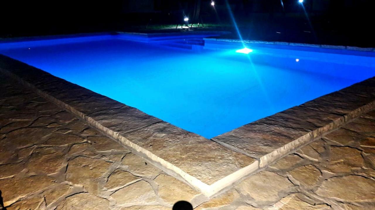 Holiday Home Bulog Sinac エクステリア 写真