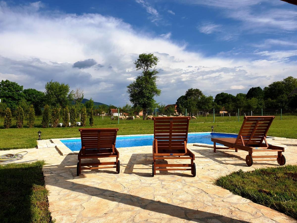 Holiday Home Bulog Sinac エクステリア 写真